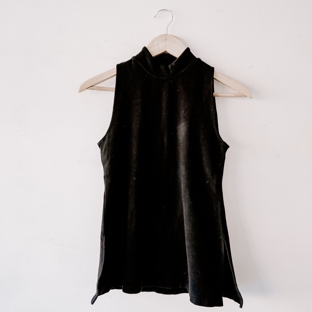 Black Tank